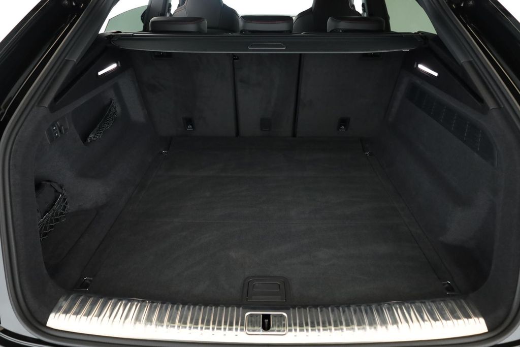 Audi RSQ8 2025