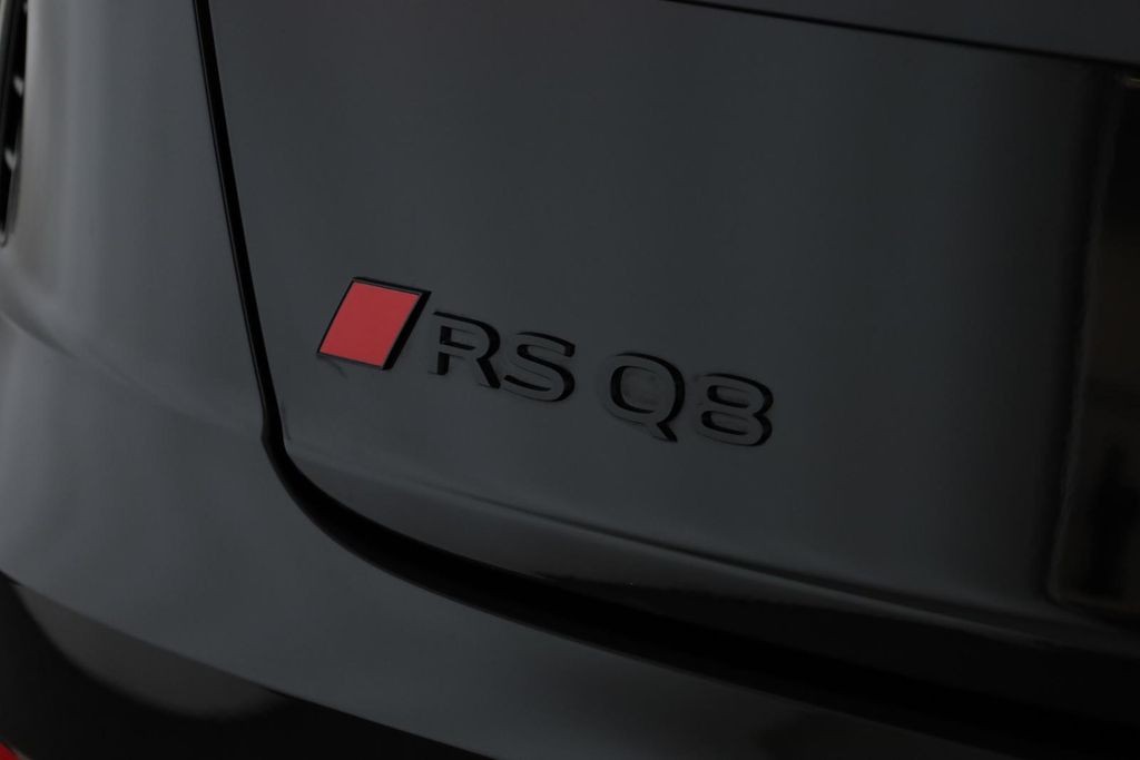 Audi RSQ8 2025