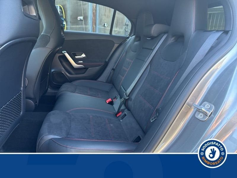 Mercedes-Benz A 180 2025