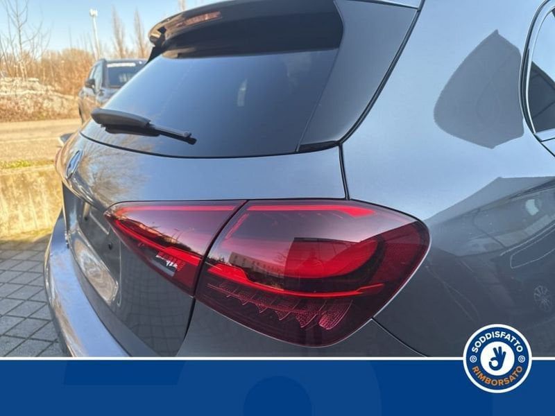 Mercedes-Benz A 180 2025