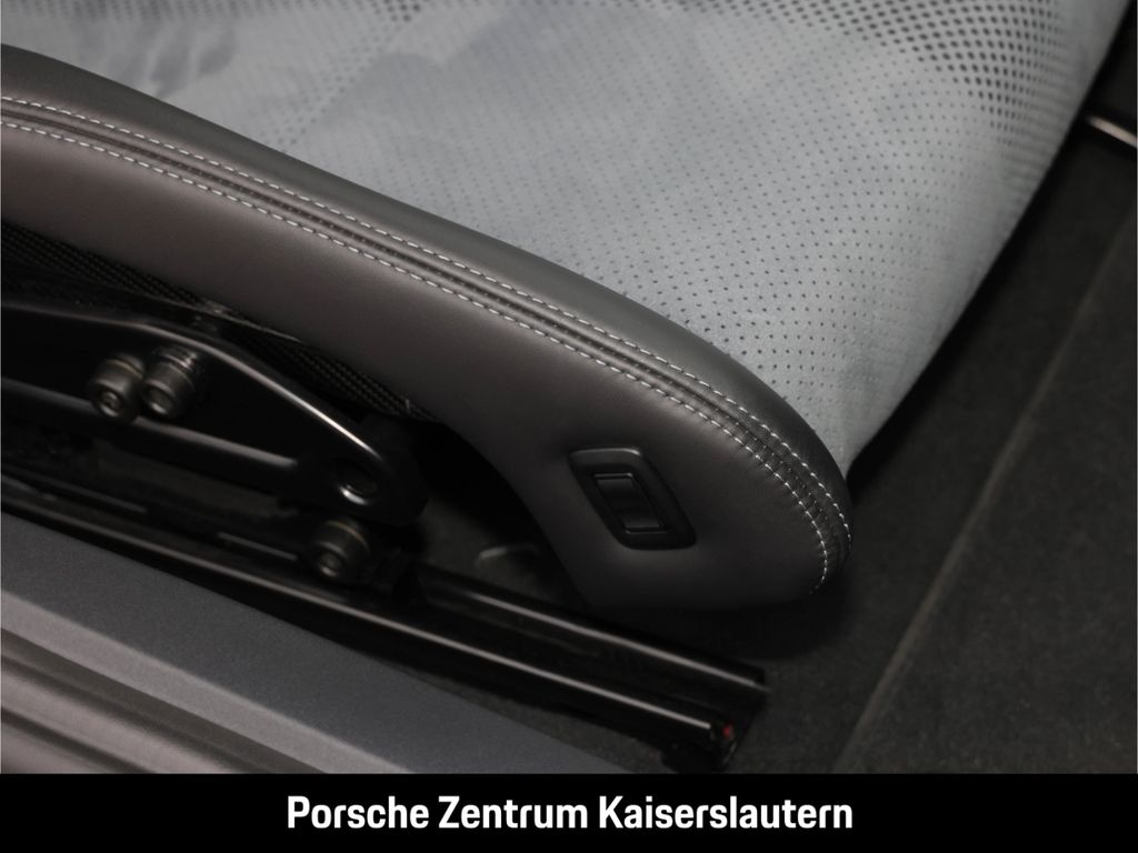 Porsche Cayman 2023