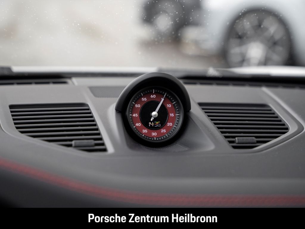 Porsche 992 2024