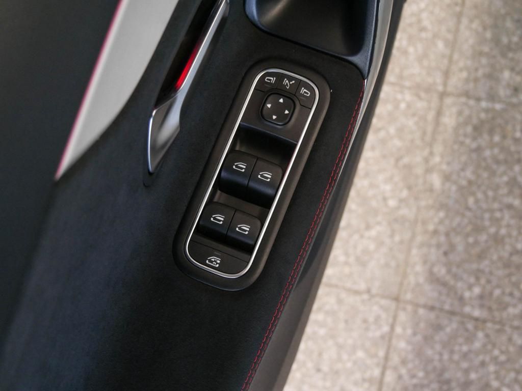 Mercedes-Benz A 220 2024