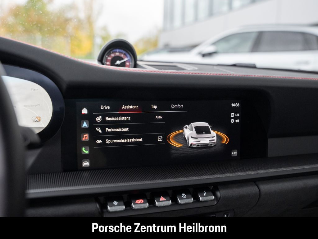Porsche 992 2024