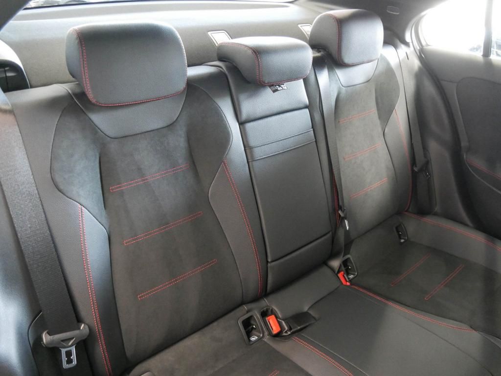 Mercedes-Benz A 220 2024