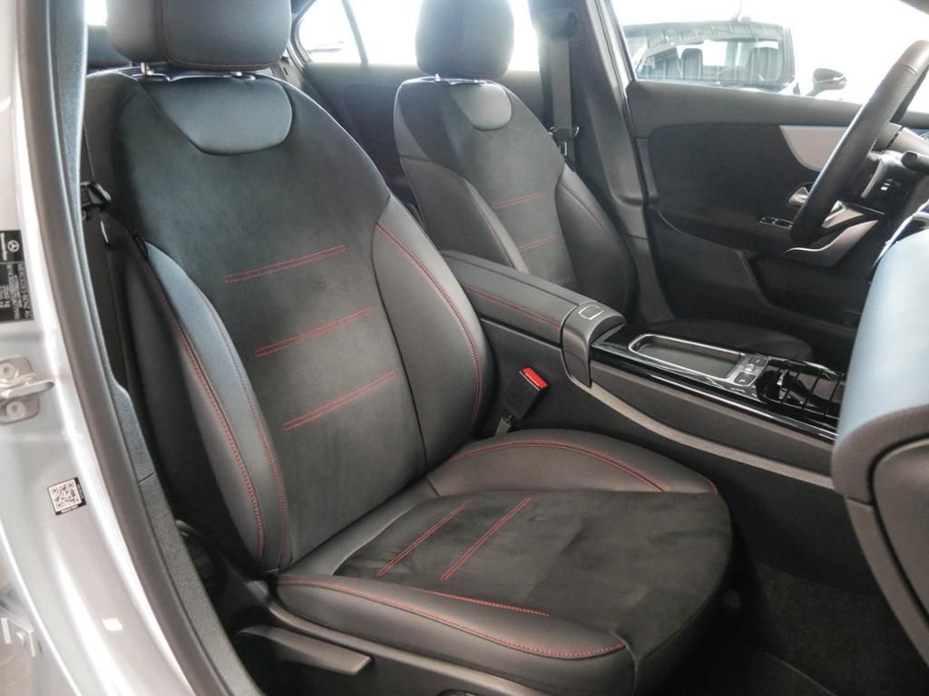 Mercedes-Benz A 220 2024