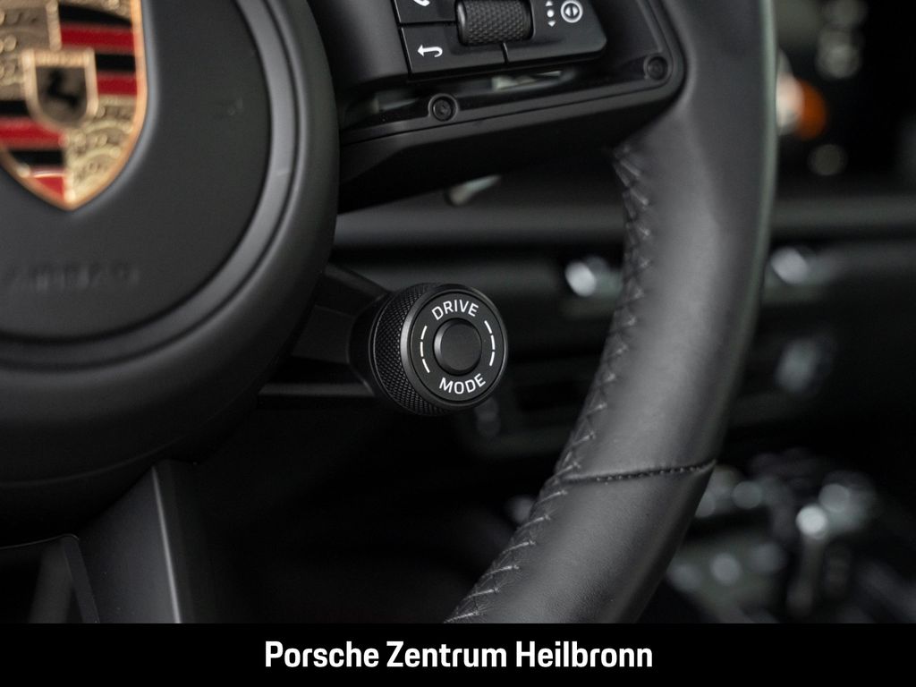 Porsche 992 2024