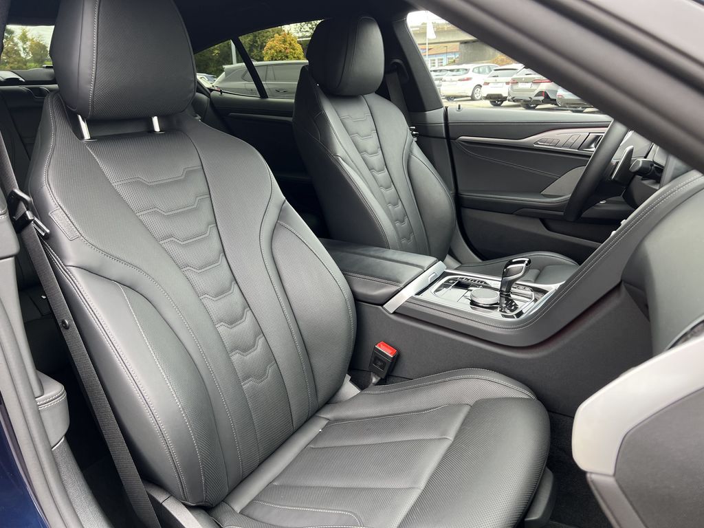 BMW M850 2024