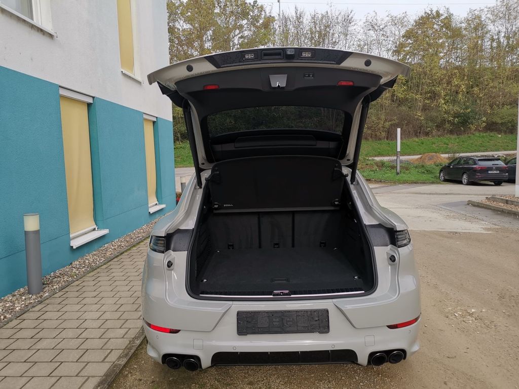 Porsche Cayenne 2025