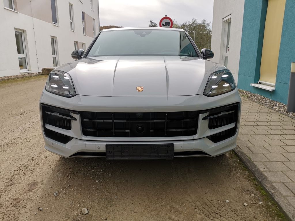 Porsche Cayenne 2025