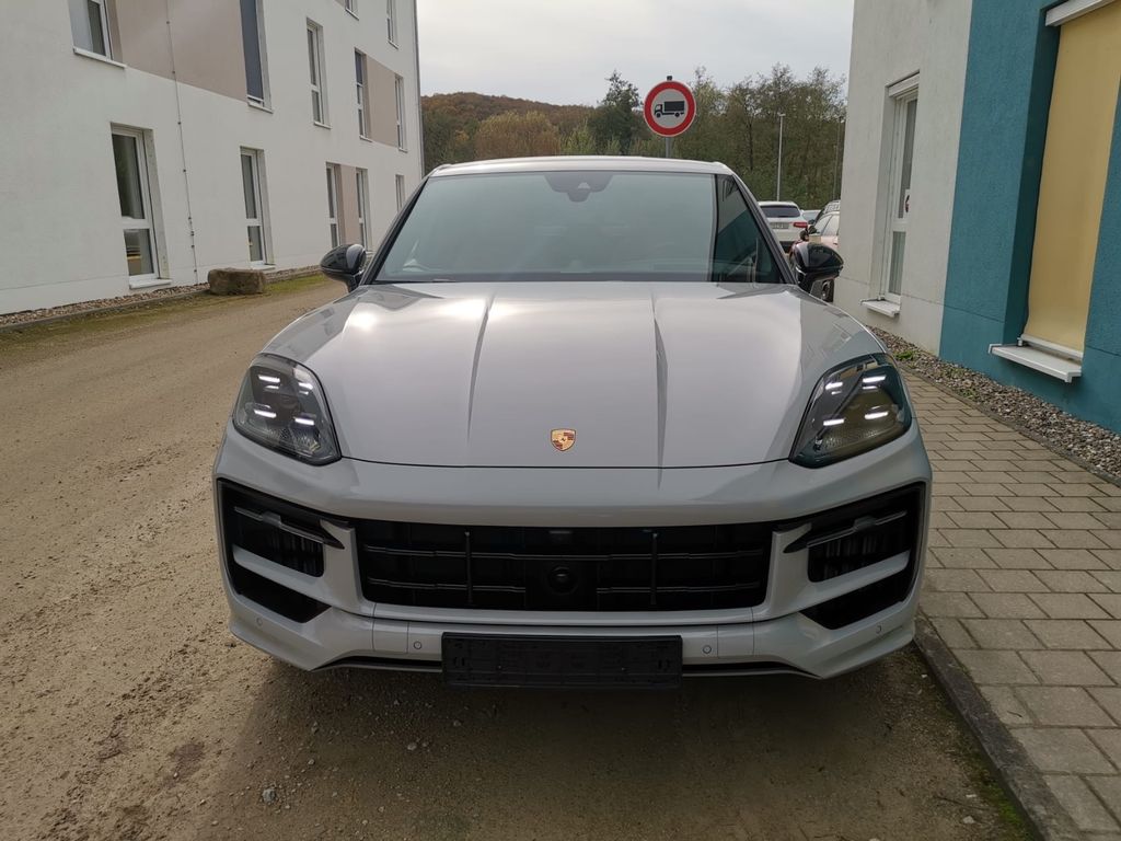 Porsche Cayenne 2025