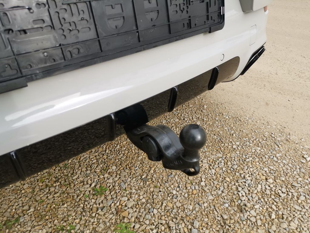 Porsche Cayenne 2025