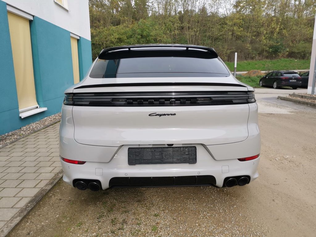 Porsche Cayenne 2025