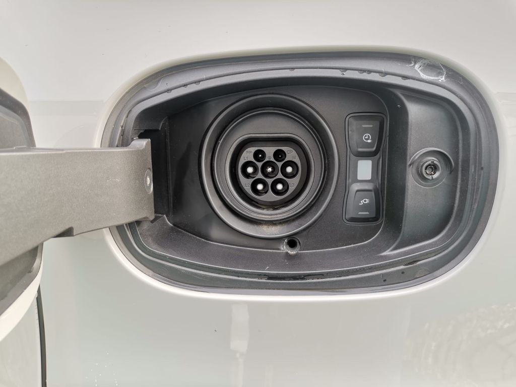 Porsche Cayenne 2025