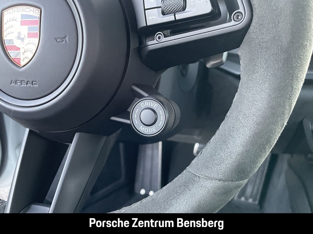 Porsche 992 2024