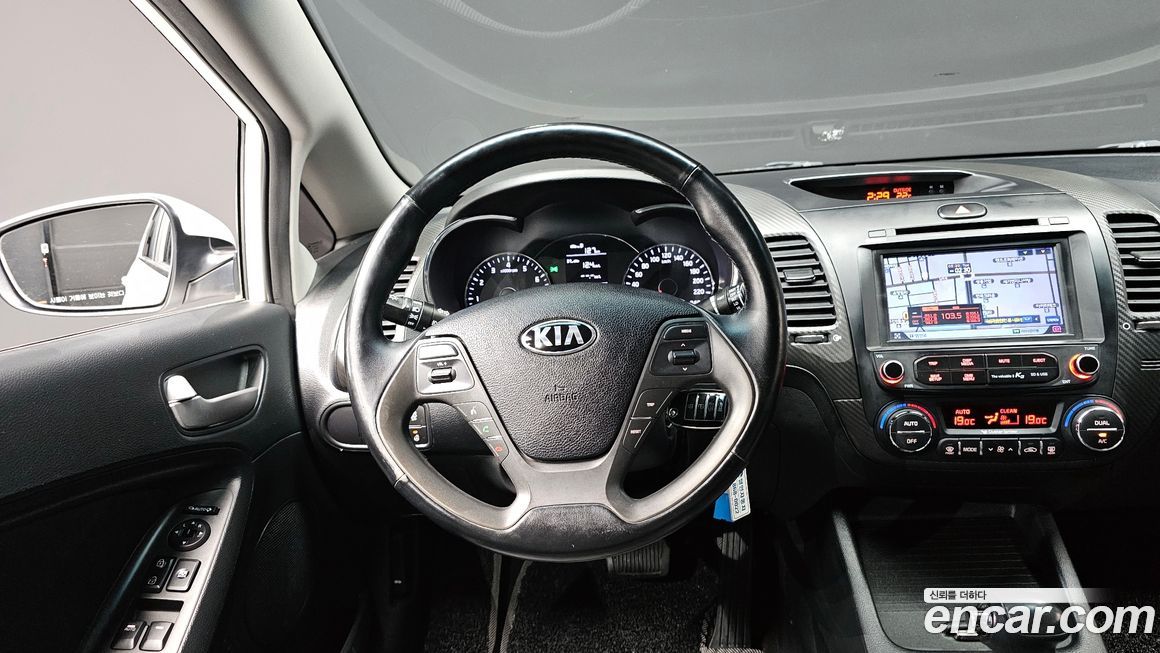 Kia K3 2015