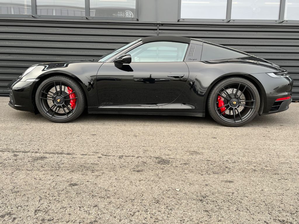 Porsche 992 2023