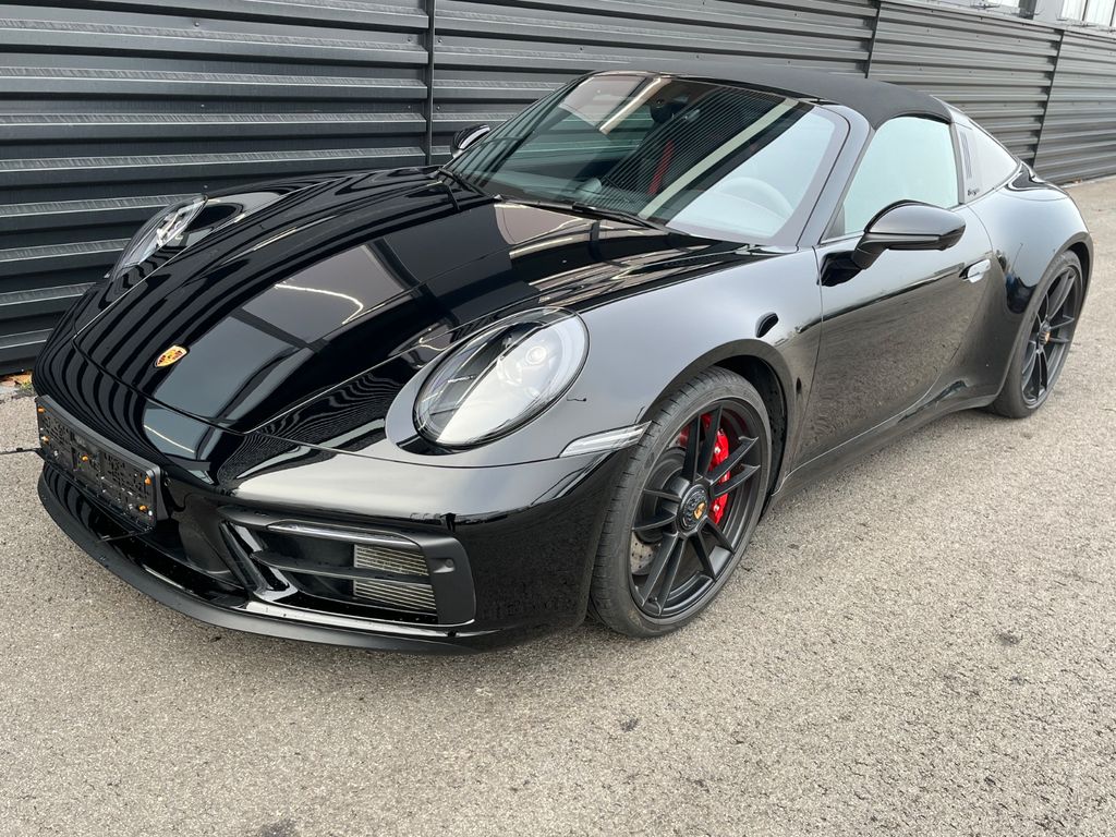 Porsche 992 2023