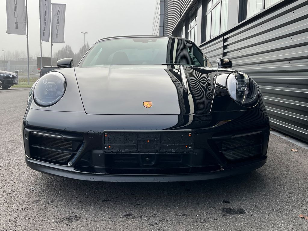Porsche 992 2023
