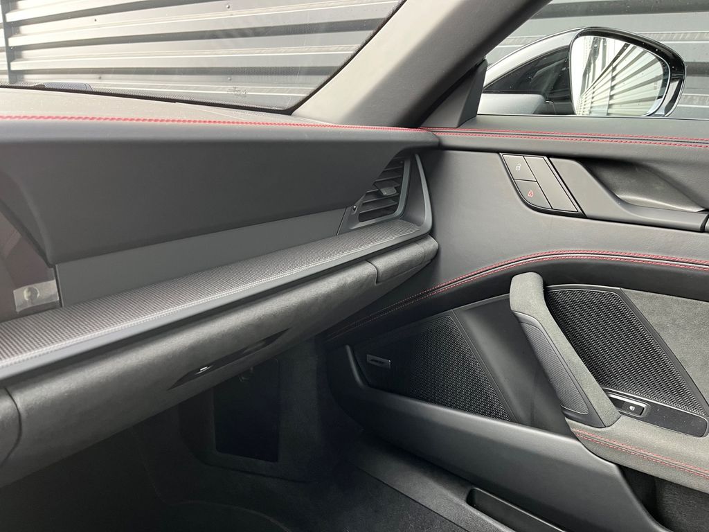 Porsche 992 2023