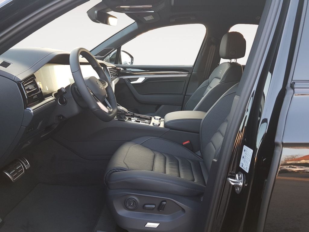 Volkswagen Touareg 2025