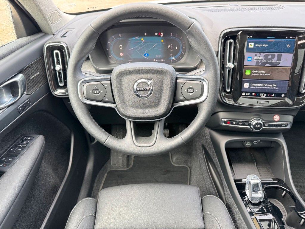 Volvo XC40 2024