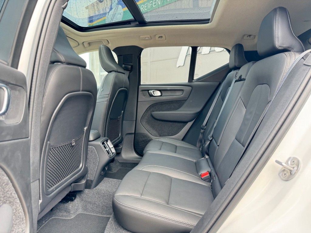 Volvo XC40 2024