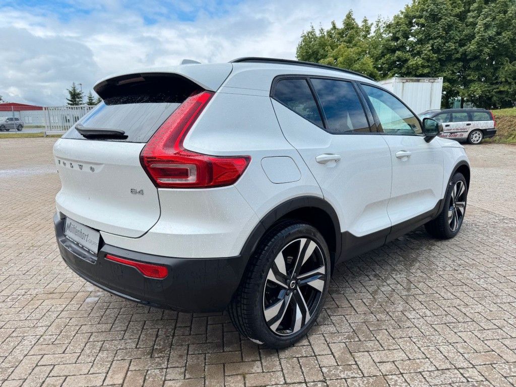 Volvo XC40 2024