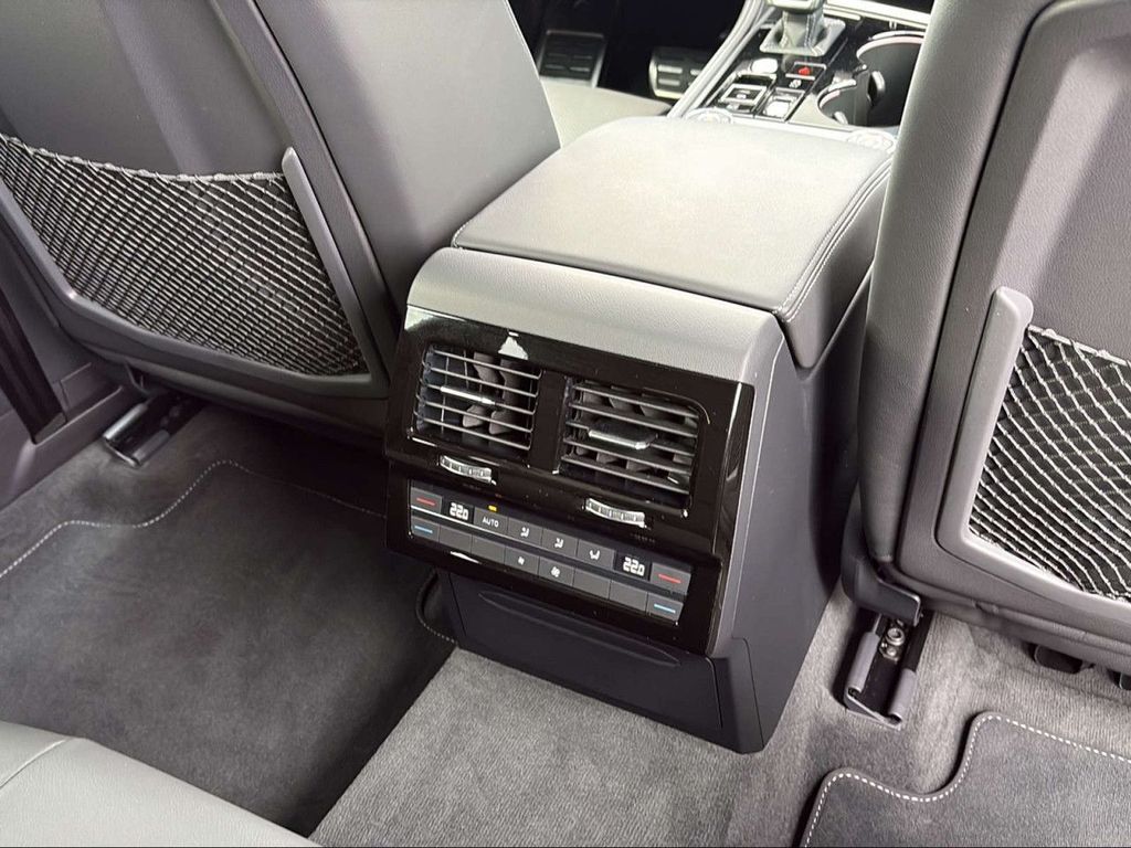 Volkswagen Touareg 2025