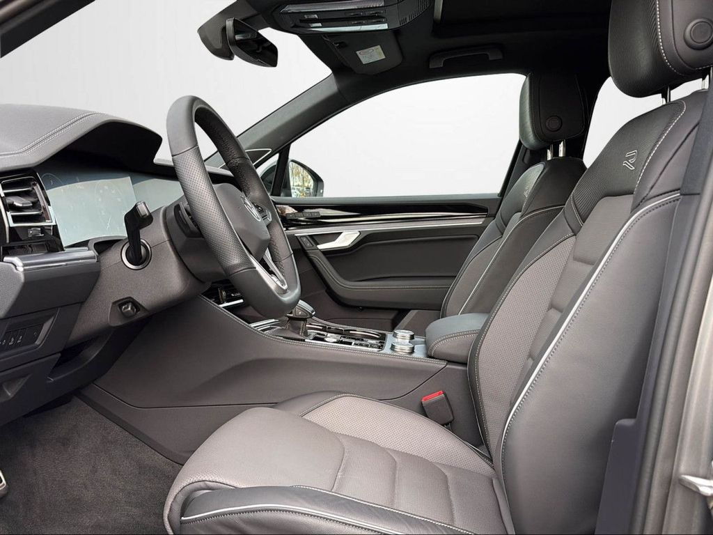 Volkswagen Touareg 2025