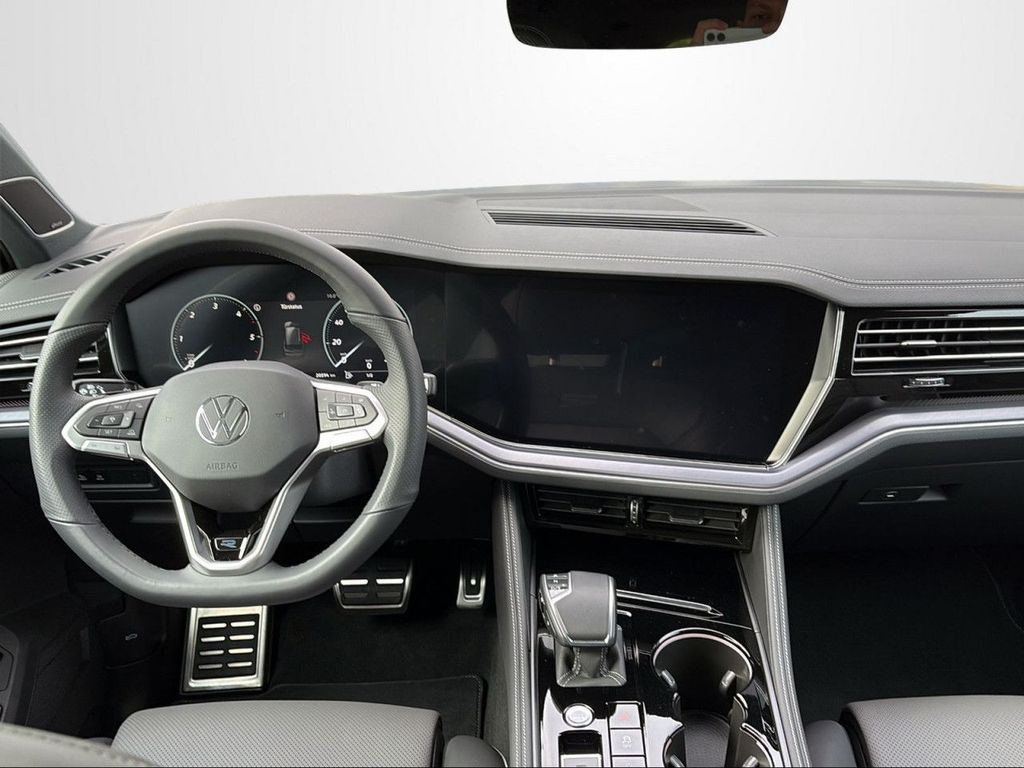 Volkswagen Touareg 2025