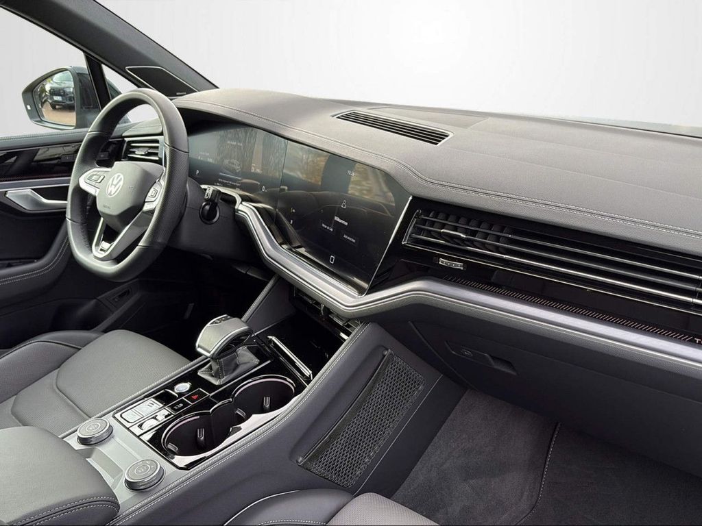 Volkswagen Touareg 2025