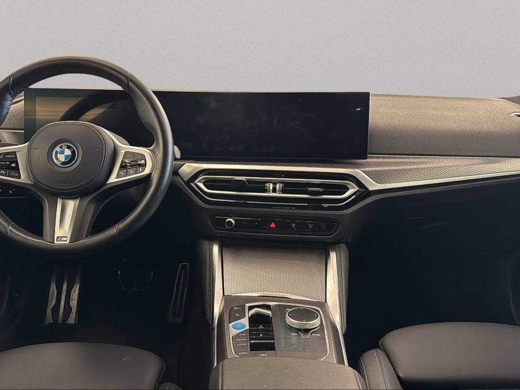 BMW i4 2023