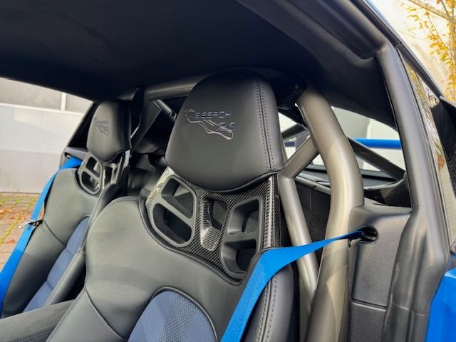 Porsche Cayman 2025