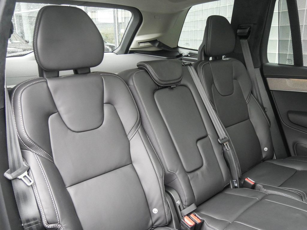Volvo XC90 2025