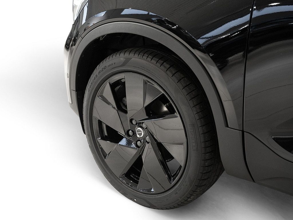 Volvo XC40 2025