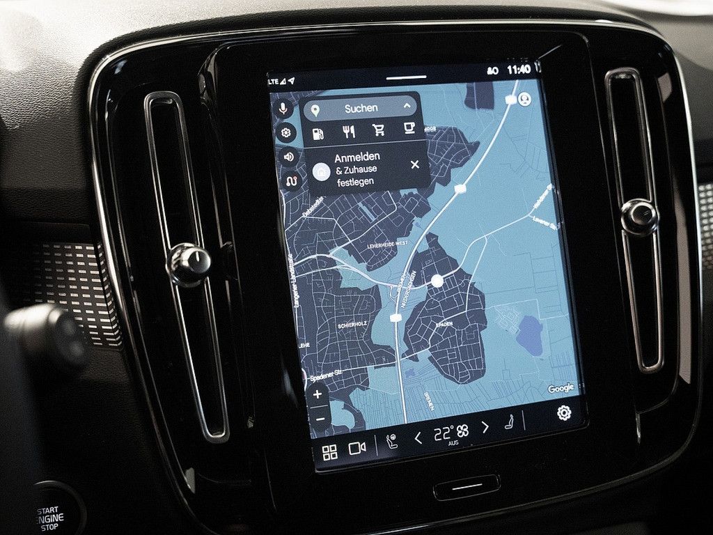 Volvo XC40 2025