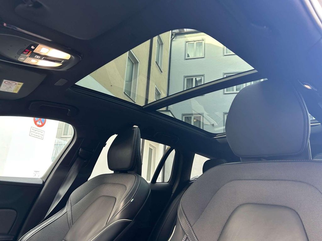 Volvo V60 2022