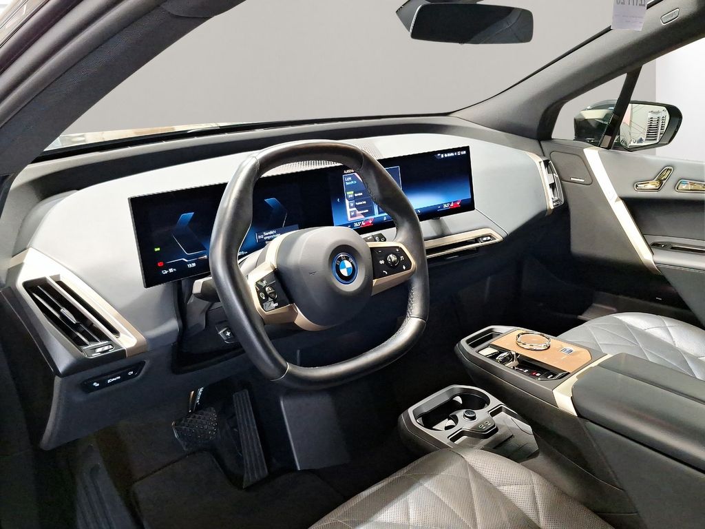BMW iX 2023