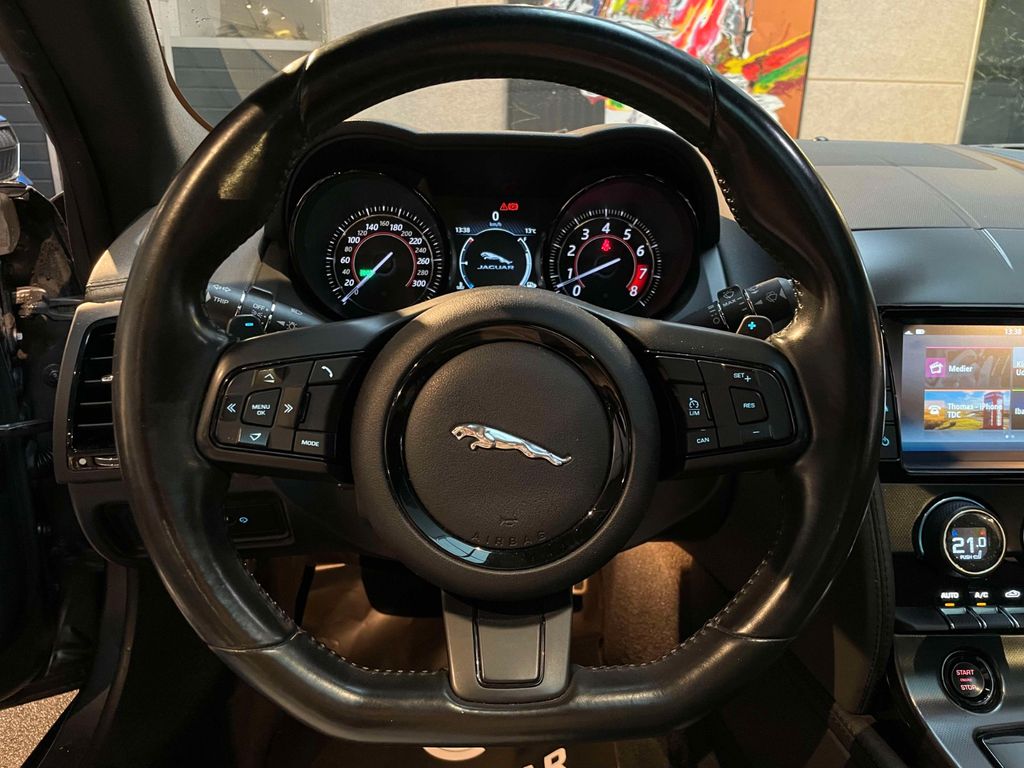 Jaguar F-Type 2016