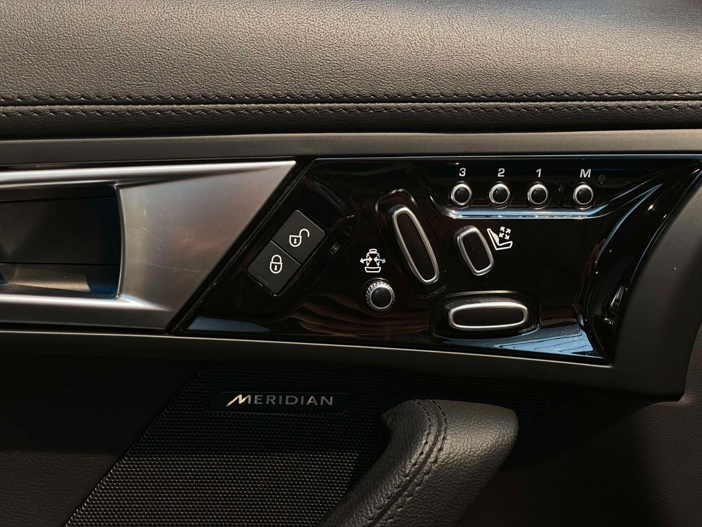 Jaguar F-Type 2016