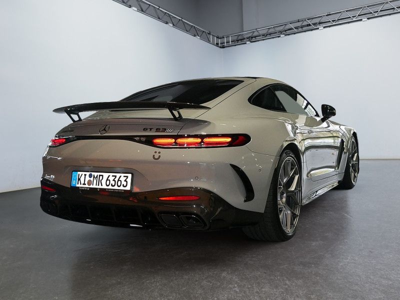 Mercedes-Benz AMG GT 2025