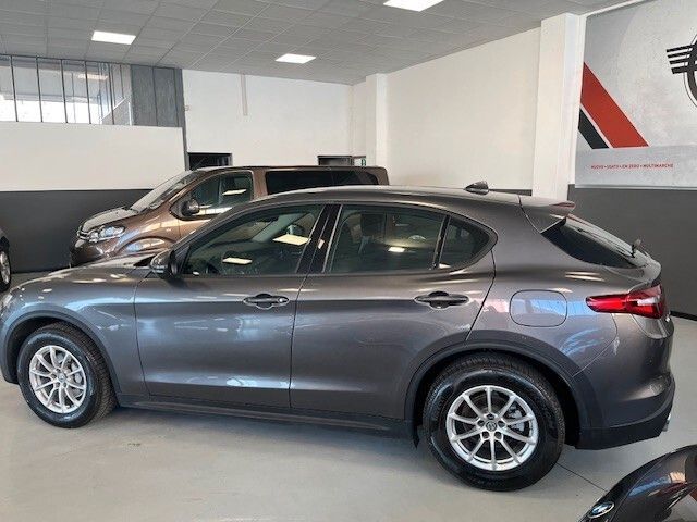 Alfa Romeo Stelvio 2020