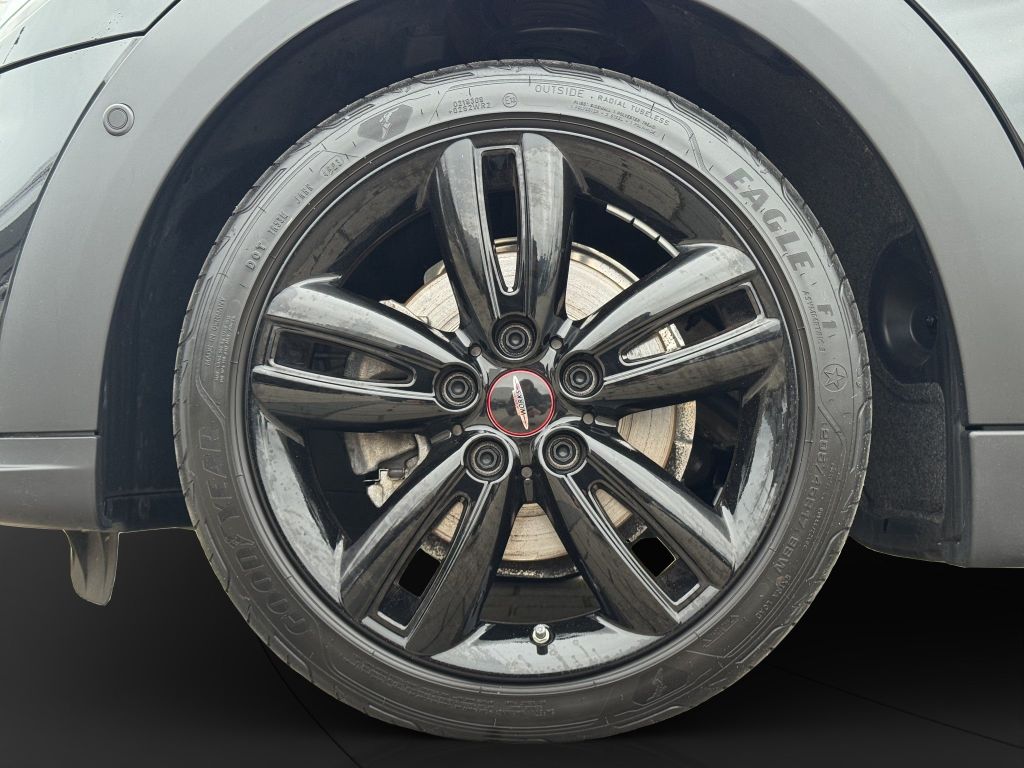 MINI Cooper Cabrio 2024