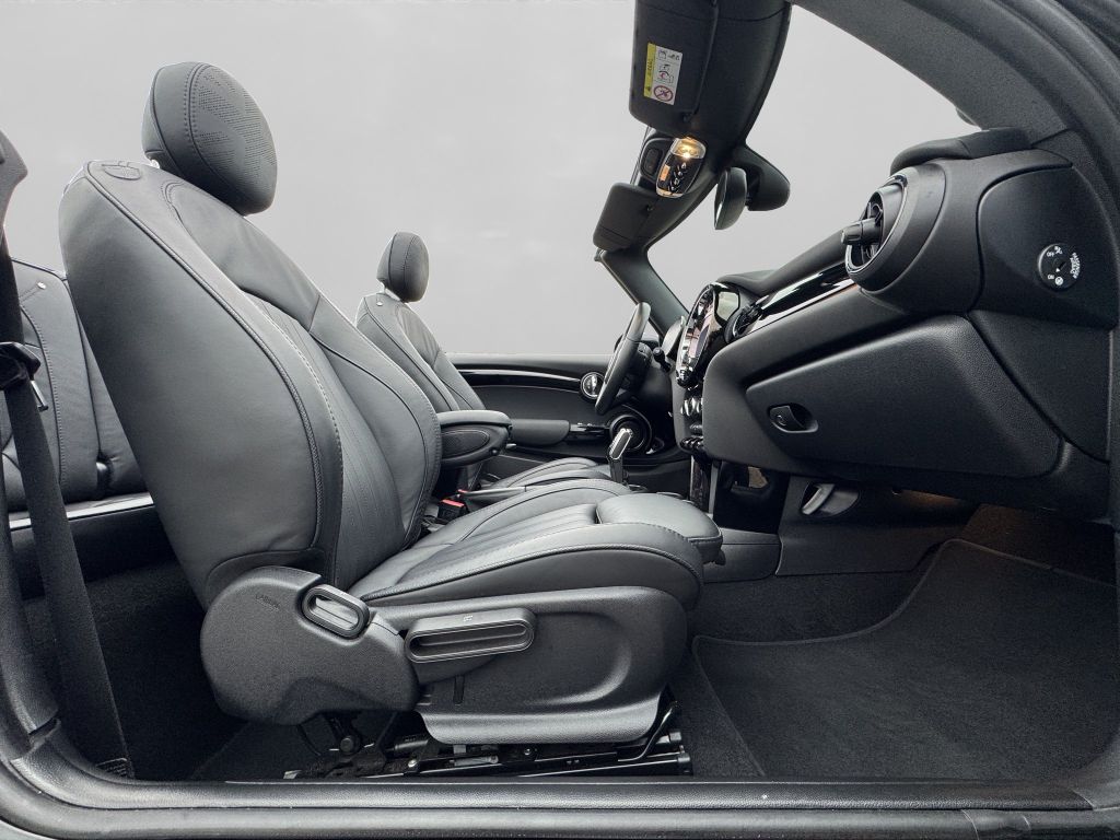 MINI Cooper Cabrio 2024