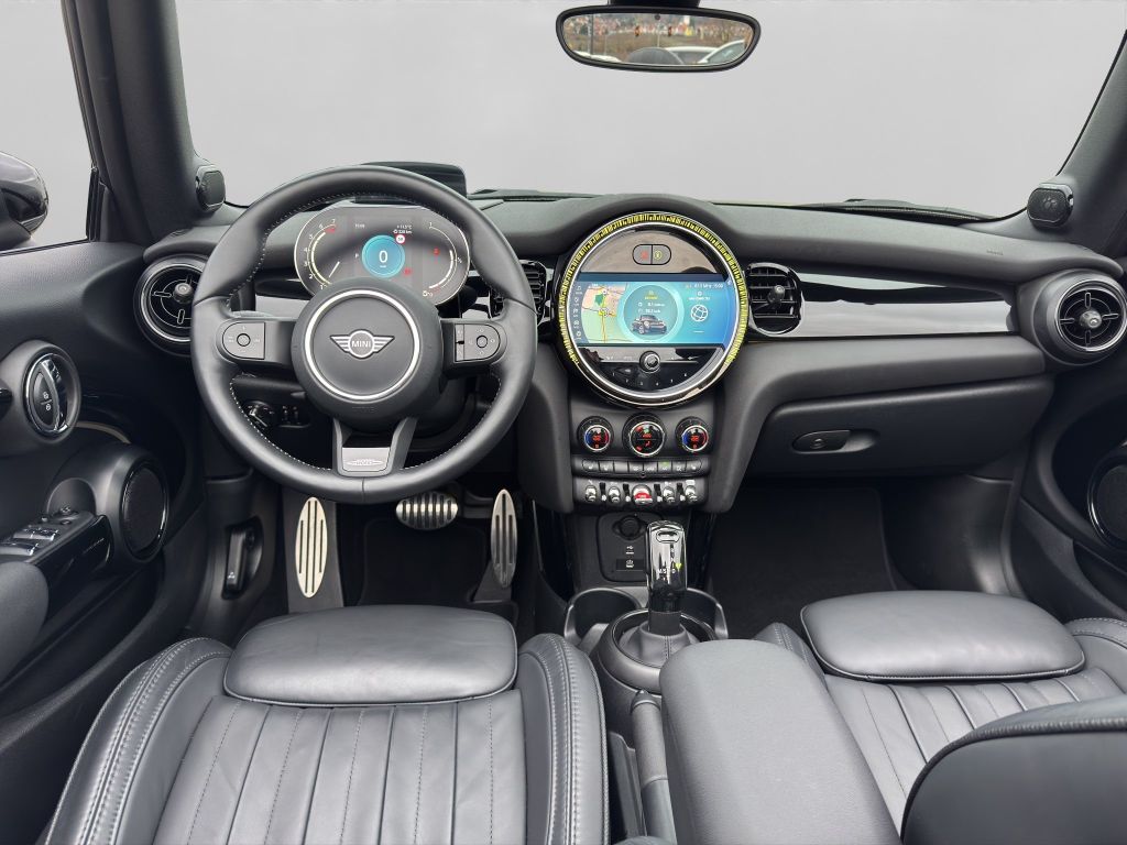 MINI Cooper Cabrio 2024