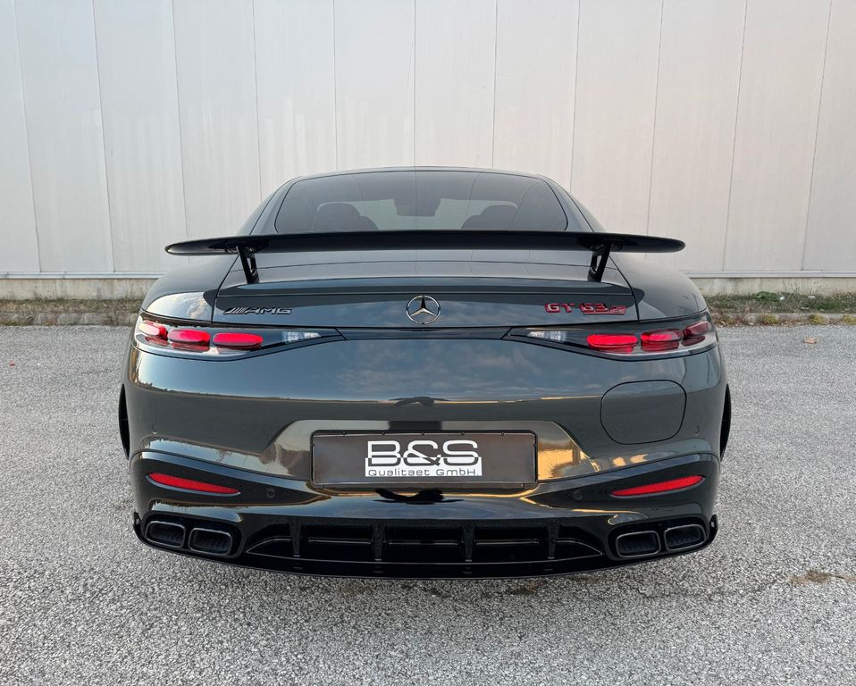 Mercedes-Benz AMG GT 2025