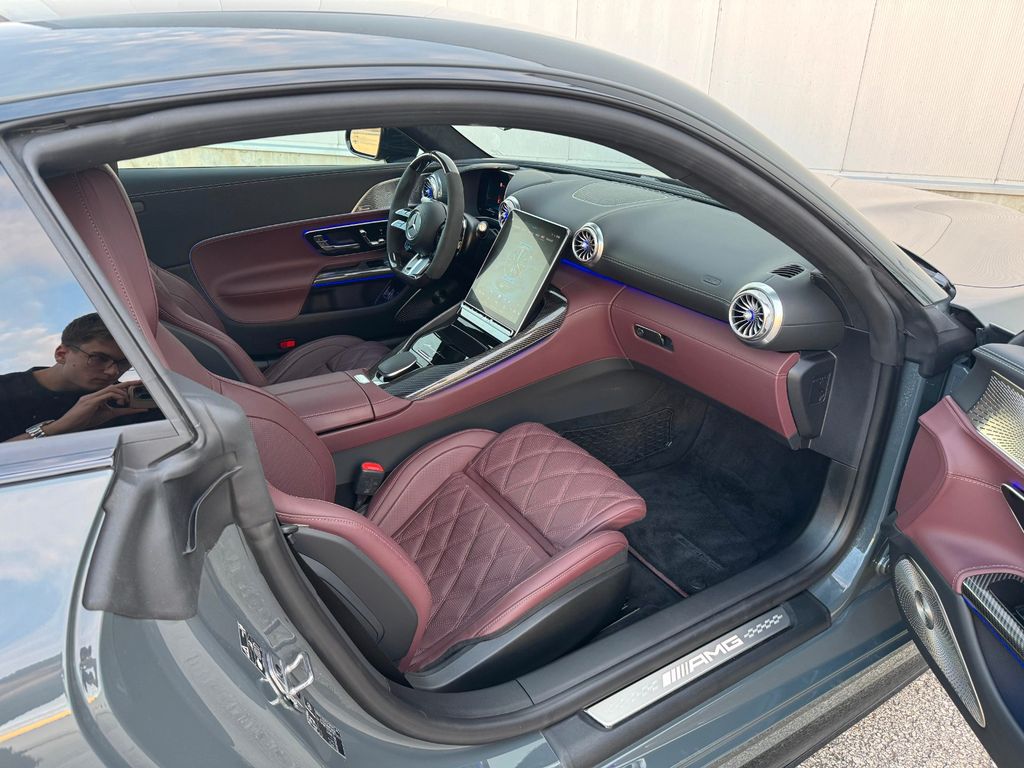 Mercedes-Benz AMG GT 2025