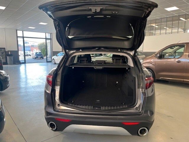 Alfa Romeo Stelvio 2020