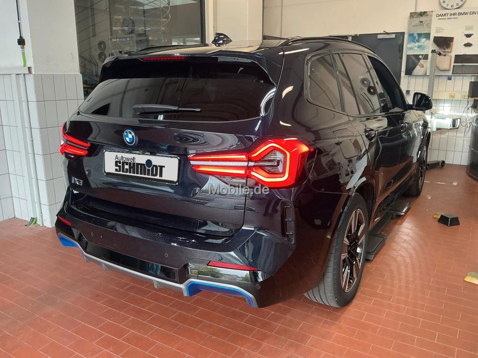 BMW iX3 2022